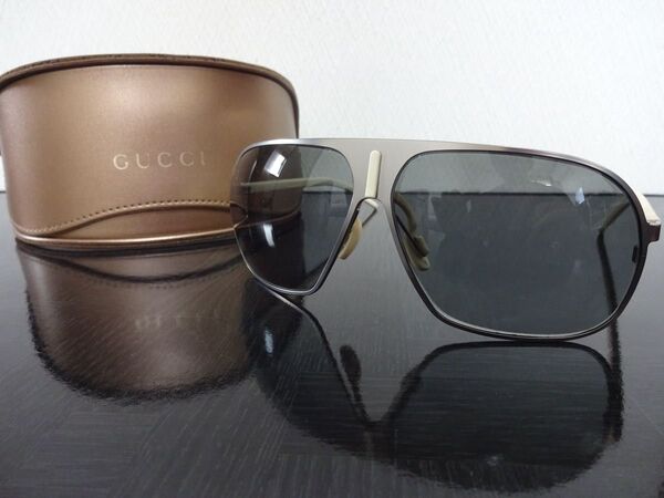 廃盤 ブラッドピット使用モデル GUCCI サングラス GG1829 ホワイト グッチ