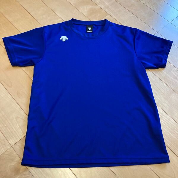 DESCENTE Tシャツ Mサイズ