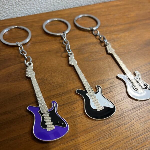 【新品】ギターキーホルダー 3個セット