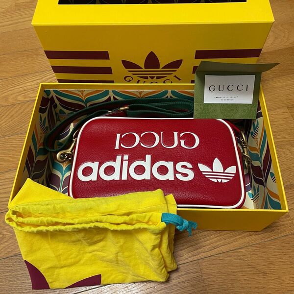 GUCCI adidas コラボ ショルダーバッグ レッド