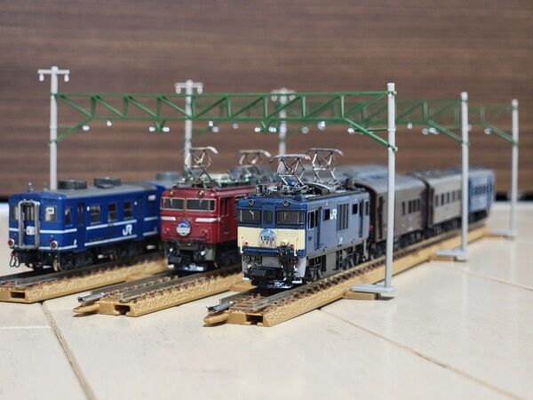 架線柱加工 トミックス 3005 3線架線柱・近代型 上越線風 自作品3本&レールセット 昭和 国鉄 情景モデル レイアウト