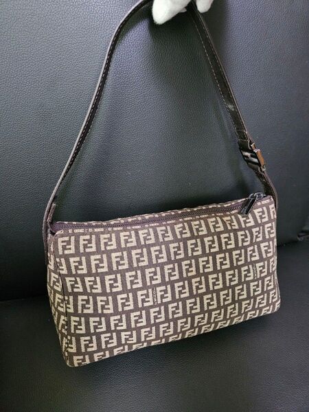 【美古】FENDI ズッキーノ キャンバス FF レザー ショルダーバッグ