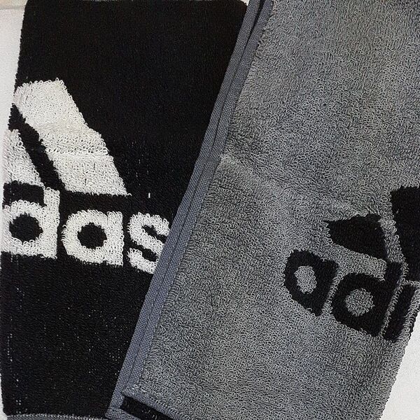 adidas タオルハンカチ 2枚セット
