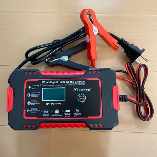 新品 12V 6A パルス修復 カーバッテリー充電器 RJ-C120501A 赤色 自動車 バイク バッテリーチャージャー
