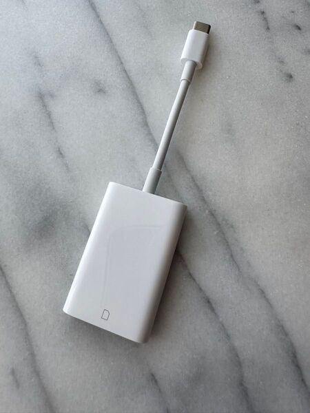 未使用品 Apple 純正 USB-C SDカードリーダー