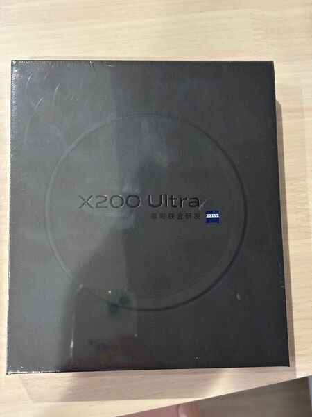 【新品未開封】vivo x200 ultra 12/256 simフリー 白 シルバー