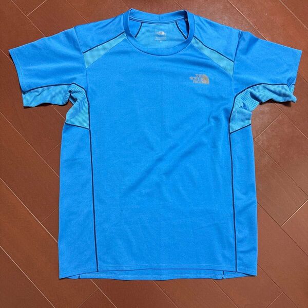 THE NORTH FACE Tシャツ ブルー