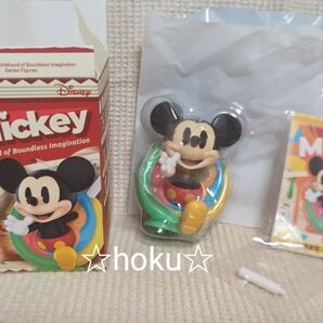 POP MART ミッキー ディズニー ポップマート フィギュア パッケージのキャンディ 人形 カード付き