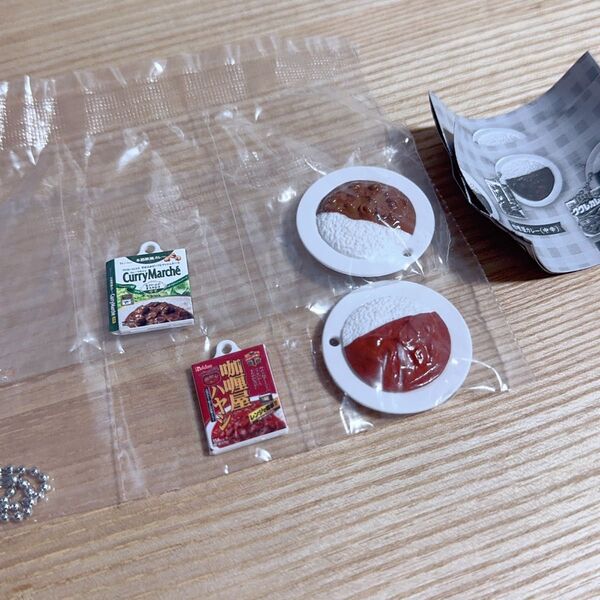 ハウス食品 レトルトカレー ダブルスイング マスコット ミニチュア ガチャ