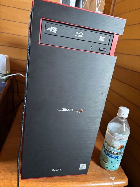 父の背中コラボゲーミングPC グラボはgtx1660super 購入から五年ほど経ってます、