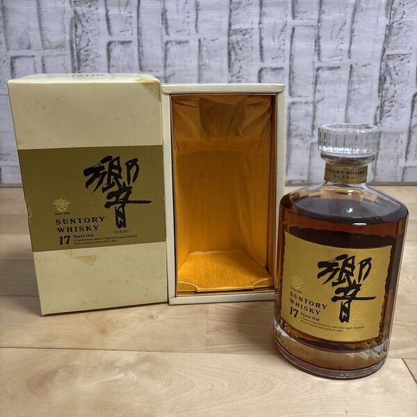 サントリー ウイスキー 響17年 ゴールドラベル 750ml 箱付 SUNTORY WHISKY HIBIKI 古酒