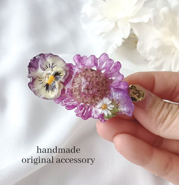 お花そのままレジンヘアクリップ 本物のお花 ヘアアクセサリー