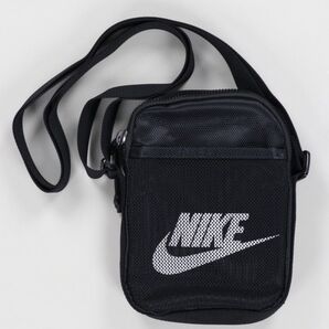 NIKE ナイキ ミニ ショルダーバッグ ブラック 黒