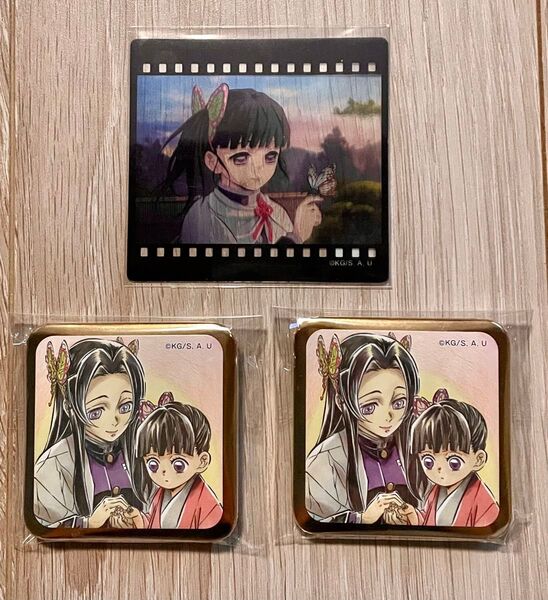 鬼滅の刃 ufotable DINING お楽しみくじ 缶バッジ フィルム風クリアカード