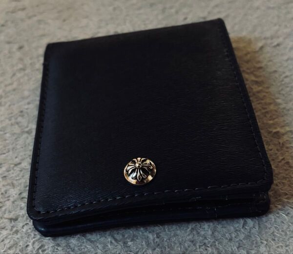 本日限定価格!★二つ折り財布 クロス レザー★