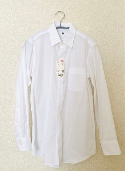 新品 ユニクロ ファインクロスブロードシャツ イージーケア(レギュラーカラー・長袖)XS ワイシャツ