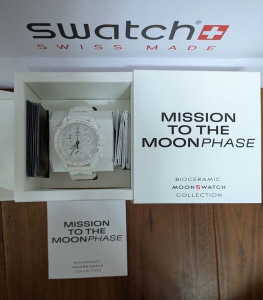 Snoopy x OMEGA x Swatch MoonSwatch White付属品完備 5月購入スヌーピースウォッチ