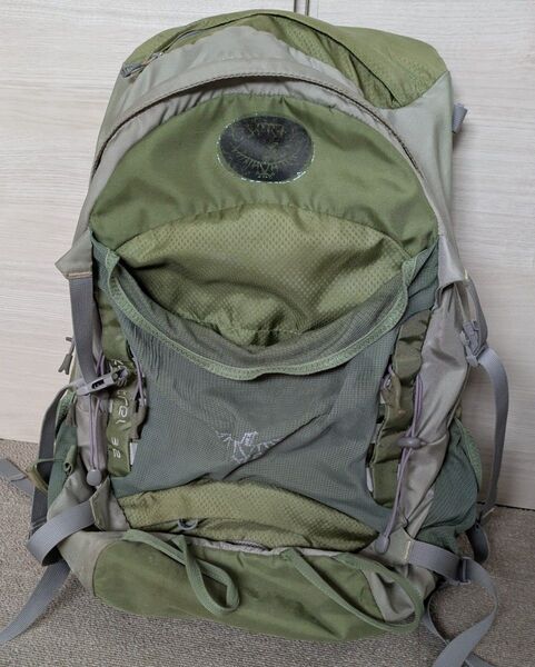 オスプレイ リュック バックパック 鞄 登山 アウトドア Kestrel 32 リュックサック