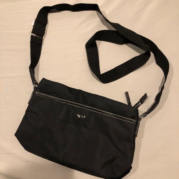 agnes b. VOYAGE ショルダーバック