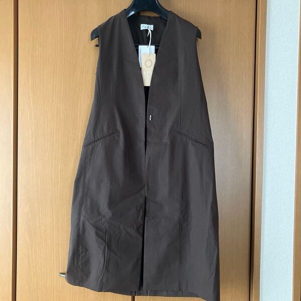 新品タグ付き☆プラステ ノースリーブ ロング ロングベスト ジレ ワンピース ブラウンS 定価13,000円