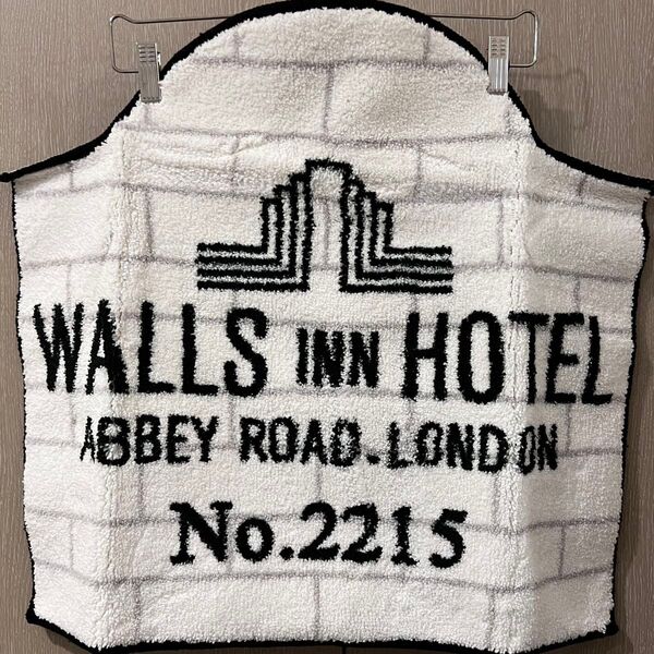 【WALLS】トイレマット バスマット フロアマット ラグ 白黒 モノトーン インダストリアル 男前 英字 アメリカン カフェ