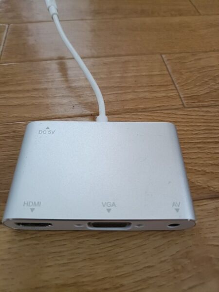iphone Lightning HDMI変換アダプタ VGA変換アダプタ