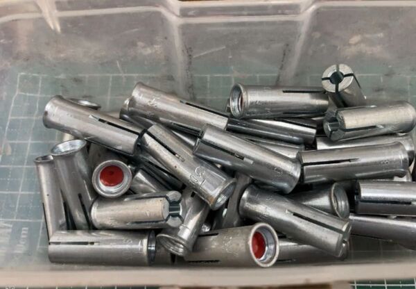 HILTI ヒルティ 内ねじアンカー M8-30 134個 (内訳は商品詳細にて)