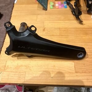 SHIMANO シマノ アルテグラ FC-R8100 チェーンリング無し 右のみ