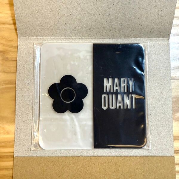 【新品未使用】 フラットガシャポン MARY QUANT クリアラバーコースター デザインC 黒 ブラック 四角 ガチャ