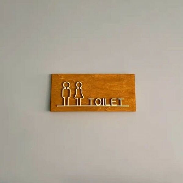 木製 レトロ トイレサイン 自己粘着 ドアマウント クリエイティブ 装飾 インテリア マーク 看板 案内675694