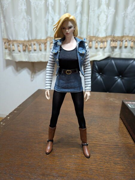 1/6 アクションフィギュア 人造人間18号似ヘッド シームレス素体 服装セット ドラゴンボール