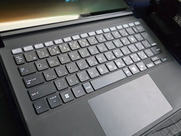 ASUS Vivobook 13 Slate OLED T3300KA