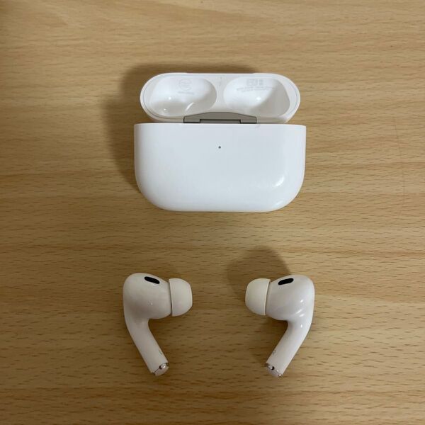 ⑦ Apple AirPods Pro 第2世代 MQD83J/A ワイヤレスイヤホン 0514