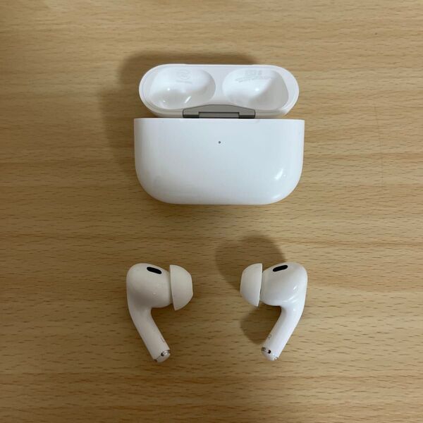 ⑧ Apple AirPods Pro 第2世代 MQD83J/A ワイヤレスイヤホン 0514