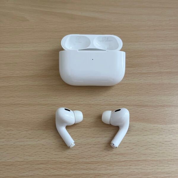 ⑨ Apple AirPods Pro 第2世代 MQD83J/A ワイヤレスイヤホン 0514