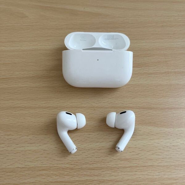 ② Apple AirPods Pro 第2世代 MTJV3J/A ワイヤレスイヤホン 0526