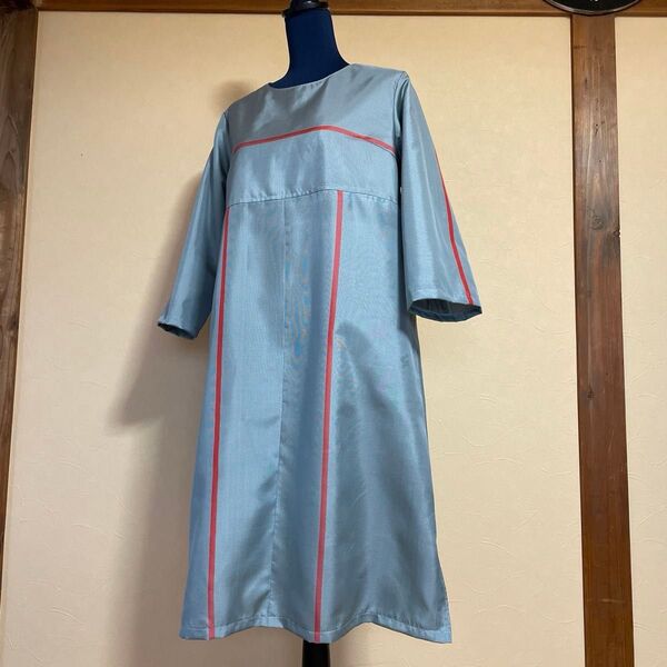 正絹紬着物リメイク チュニックワンピース 水色系朱色ストライプ柄