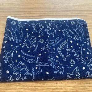 恐竜柄 生地 はぎれ ネイビー ハンドメイド