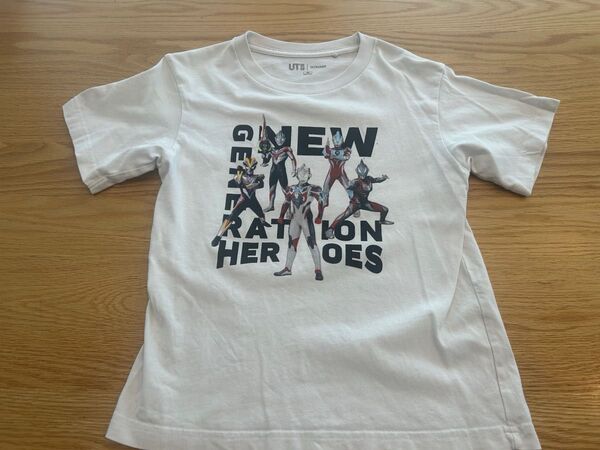 ユニクロ UT ウルトラマン Tシャツ 120cm