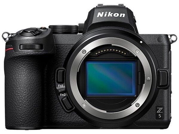 新品 ニコン Z5 ボディ 1年保証 大手量販店購入