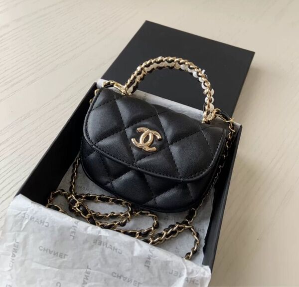 CHANEL ノベルティ ミニショルダーバッグ ゴールドチェーン 箱付き
