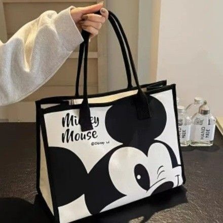 ミッキーマウス トートバッグ 新品未使用 ディズニー 大容量 通勤 通学