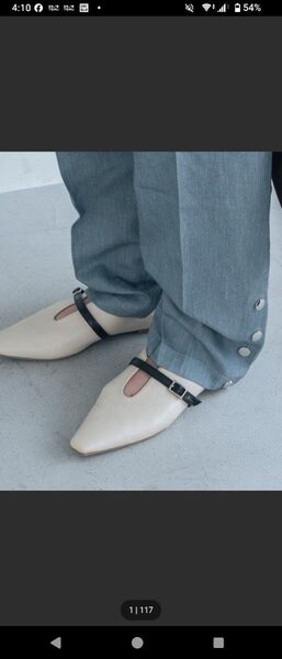 限定カラーEVOLベルトフラット パンプス