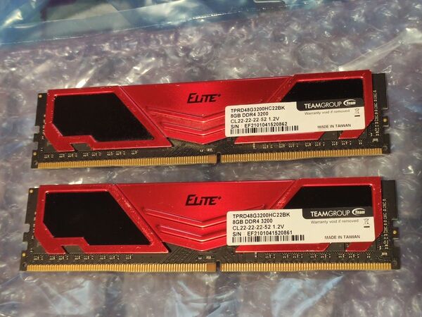 Team ゲーミングデスクトップ用メモリ 8GB 2枚 合計16GB DDR4 3200 ヒートシンク付 動作品