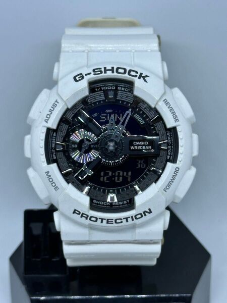 CASIO G-SHOCK GA-110GW 5/18新品電池交換済 カシオ Gショック ホワイト クォーツ 腕時計 5146