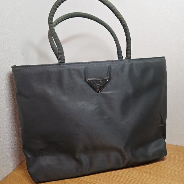 PRADA プラダ トートバッグ ハンドバッグ ナイロン 三角ロゴ グレー プラダ ハンドバッグ トートバッグ PRADA