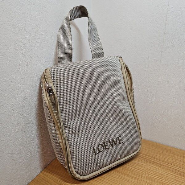 【未使用】LOEWE グレー ポーチ JALビジネスクラスアメニティ