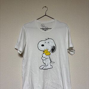UNIQLO KAWS×PEANUTSコラボ スヌーピープリントTシャツ