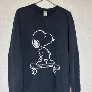美品 UNIQLO KAWS PEANUTSコラボ トレーナー XL