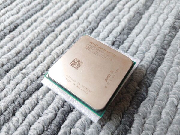 AMD AthlonⅡx2 250 / ジャンク
